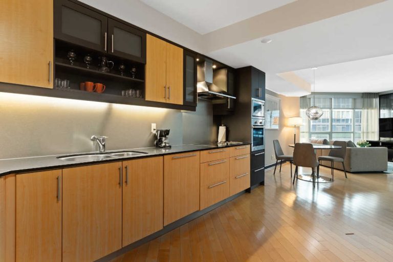 How to Clean Kitchen Cabinets Naturally – Effective Way