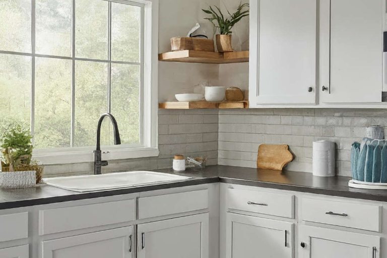 Ask the Expert: What to Use to Clean White Kitchen Cabinets?